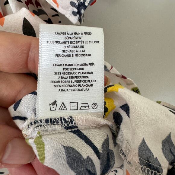 Velvet by Graham & Spencer Lucy Floral Boho Blouse Size Medium - Picture 6 of 9